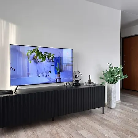 Elegant Escape *